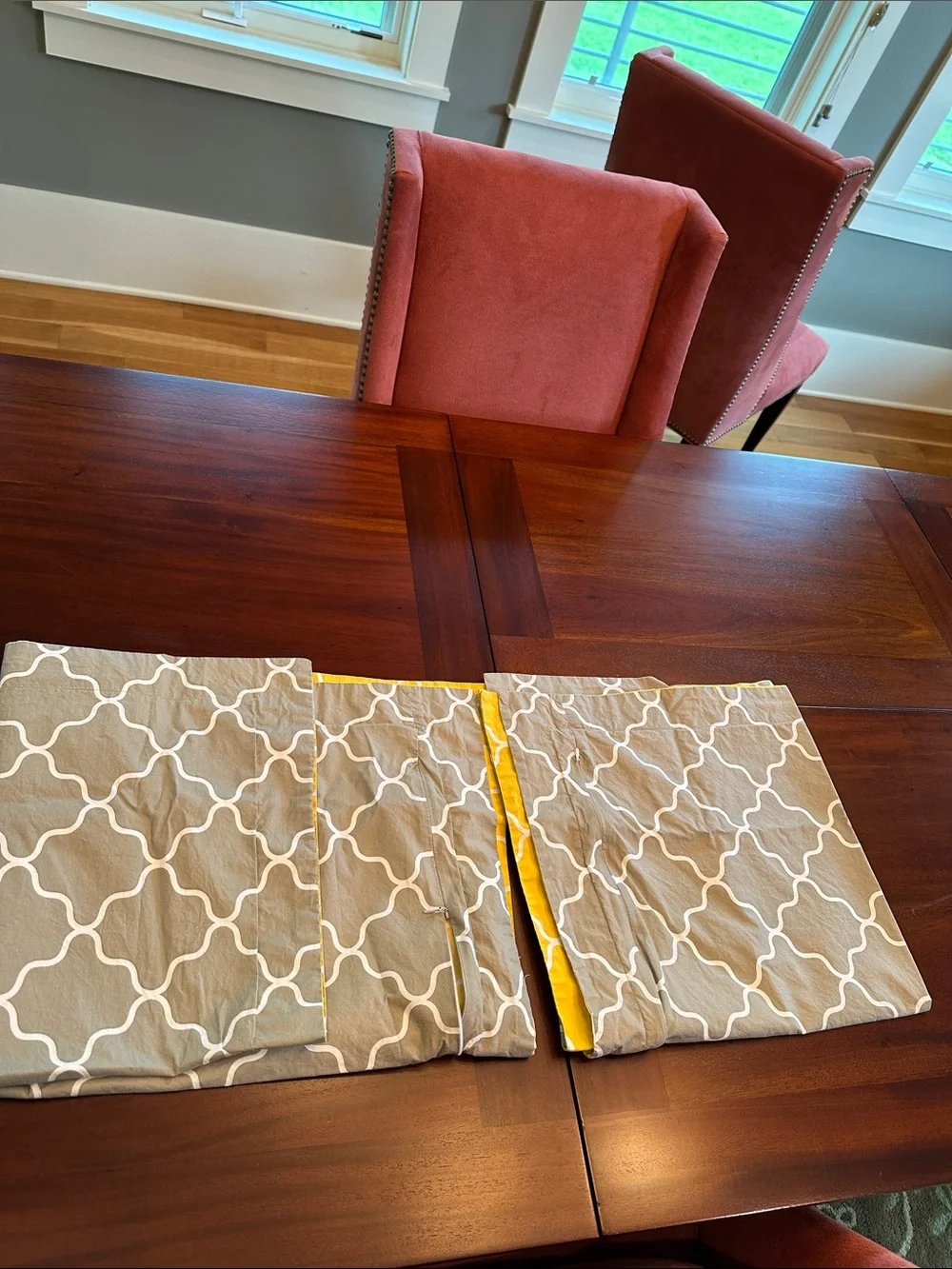 Pottery Barn Kendra Trellis Pattern Zippered Large Pillow Covers Set of 2